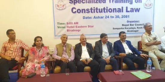 संघीयता अनुशारको न्यायालयको पुनर्संरचना कहिले ? यसो भन्छन् संविधानविद्