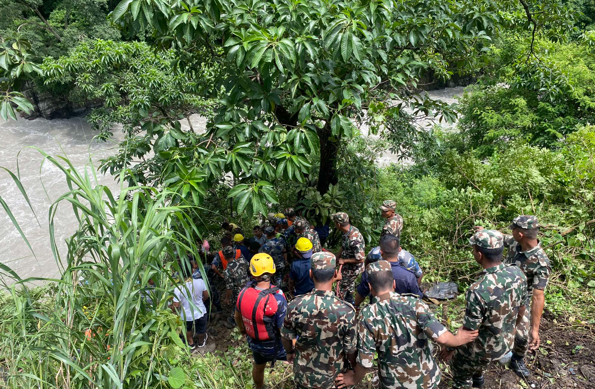 तनहुँ बस दुर्घटना : मृतकको संख्या २० पुग्यो (अपडेट)