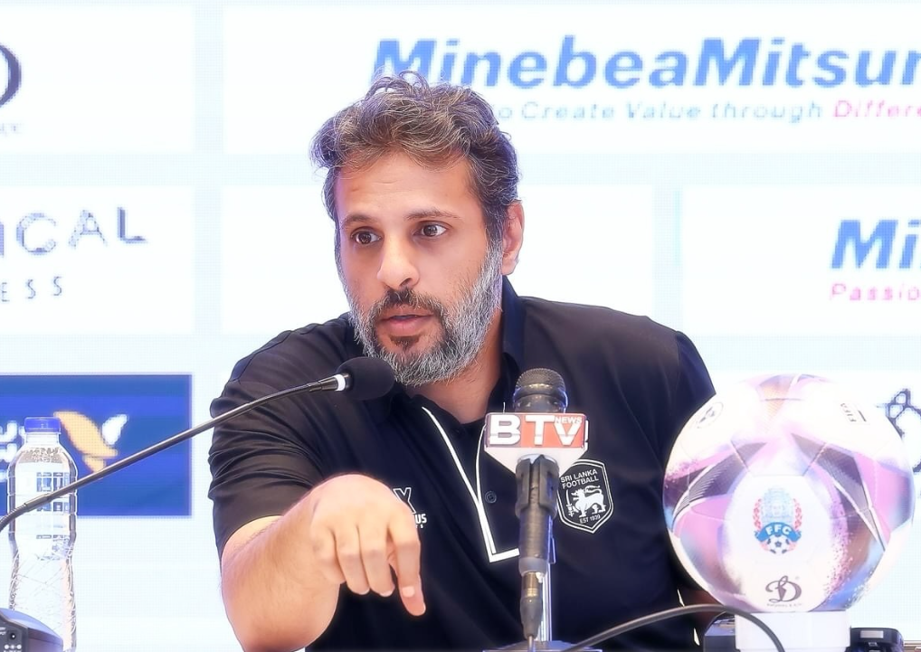 एन्फाले पाउला त अल मुताइरीजस्तो प्रशिक्षक ?