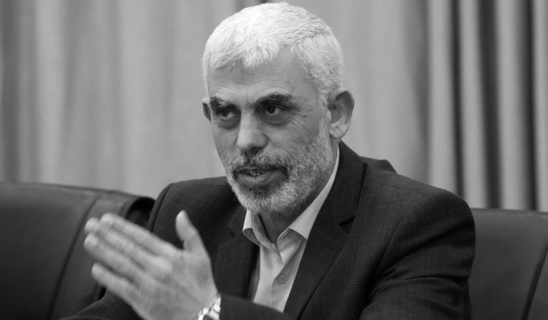 सिनवार मारिएपछि जताततै खुशी,बन्धक छुट्ने