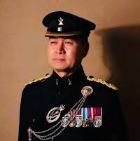 “जय महाकाली,आयो गोर्खाली!“राजा चाल्र्स सुरक्षा नेपालीको काँधमा