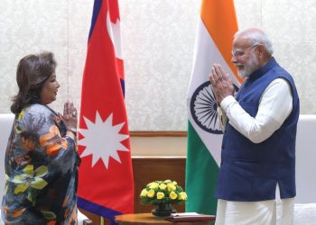 आरजु दिल्लीबाट फर्किनासाथ सरकार ढल्ने !