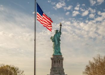 अमेरिकाको ‘स्ट्याचु अफ लिबर्टी’ फ्रान्सको