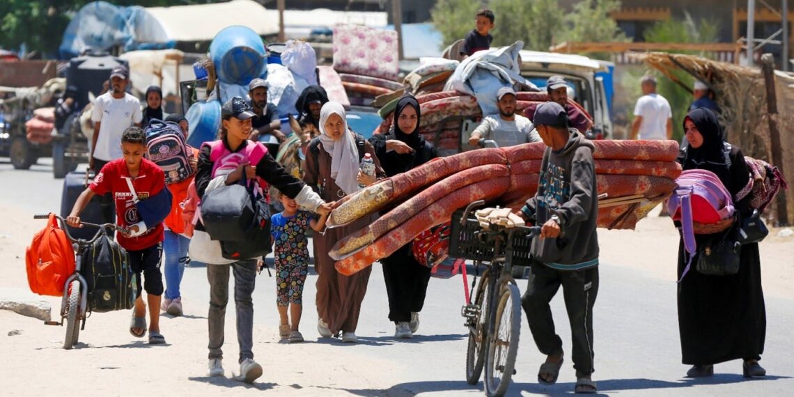 भोको गाजाः जिउँदाहरु हिँड्दा हिँड्दै शव बन्छन्