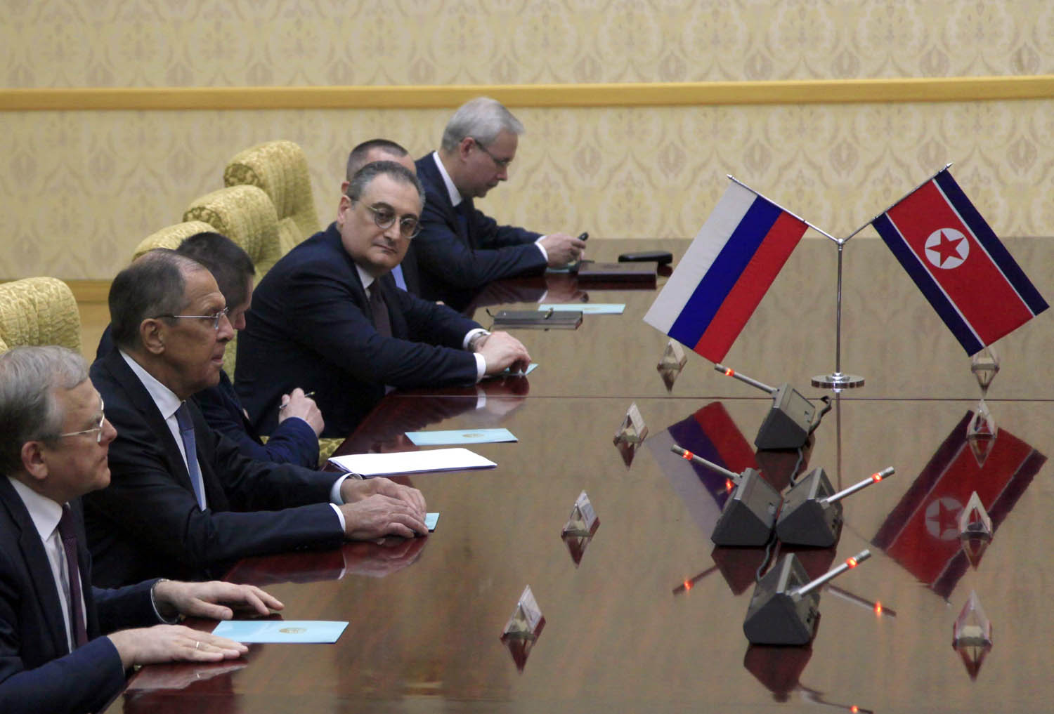 रुसी विदेशमन्त्री उत्तर कोरियामा