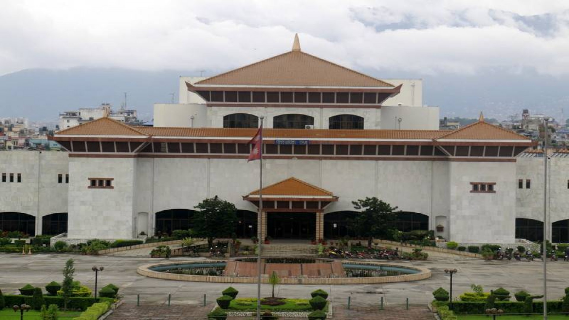 तेस्रो लिङ्गी शब्द नागरितामा राख्न अलमल