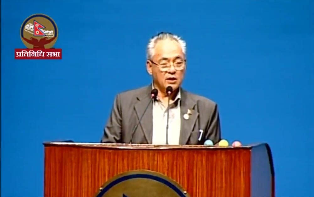 अनशनरत डा केसी र अधिकारीको माग विधिसम्मत सम्बोधन हुन्छ– गृहमन्त्री थापा