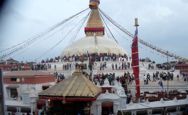 बौद्धनाथ स्तूपमा कसले पार्‍यो हजारौँ प्वाल ?