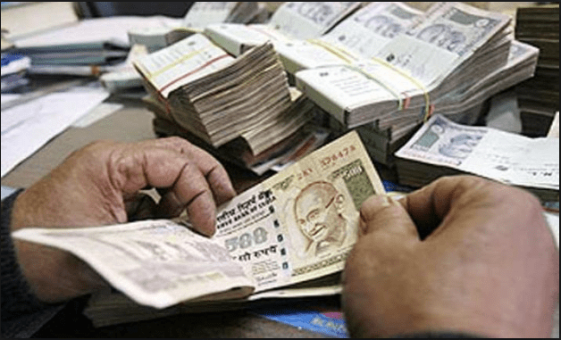 भारु नसाटिँदा स्थानीय मर्कामा, साना व्यापारी भन्छन्– चौपटै हुने भइयो