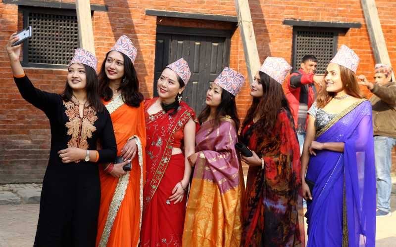 मनाइयो टोपी दिवस, ढाका टोपीलाई पहिचान दिन माग