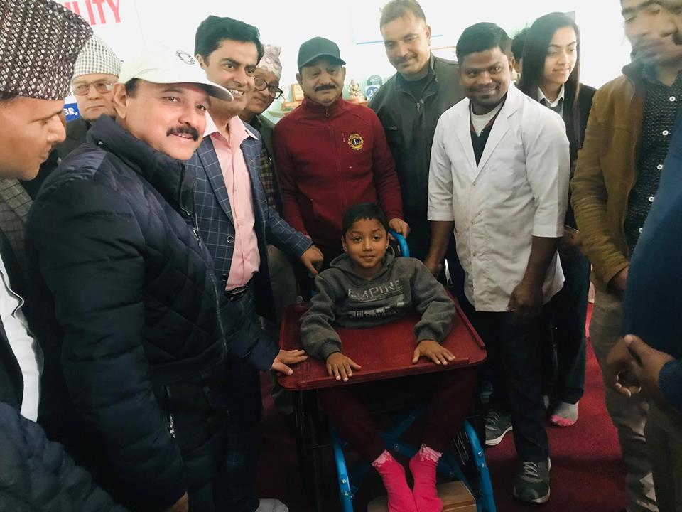 अपाङ्गता भएकाहरुलाई लायन्सको सहयोग