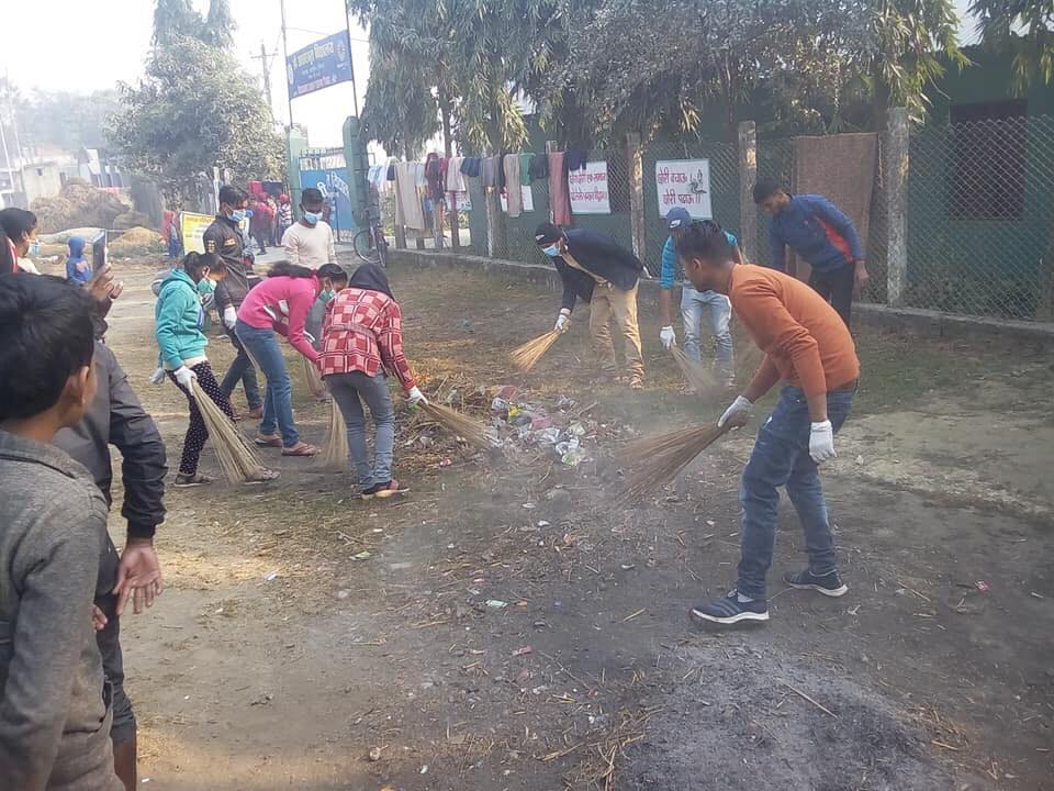 हातेमालोको कटहरी शाखाले गर्यो सरसफाई