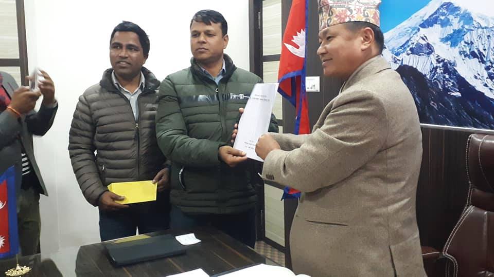 प्रदेश पत्रकार महासंघले नमुना सञ्चार विधेयक प्रदेश सरकारलाई बुझायो