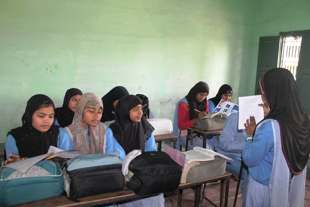 छोराभन्दा छोरी शिक्षित, बिहे नहुने चिन्ताले पढाइ रोक्ने बाध्यता