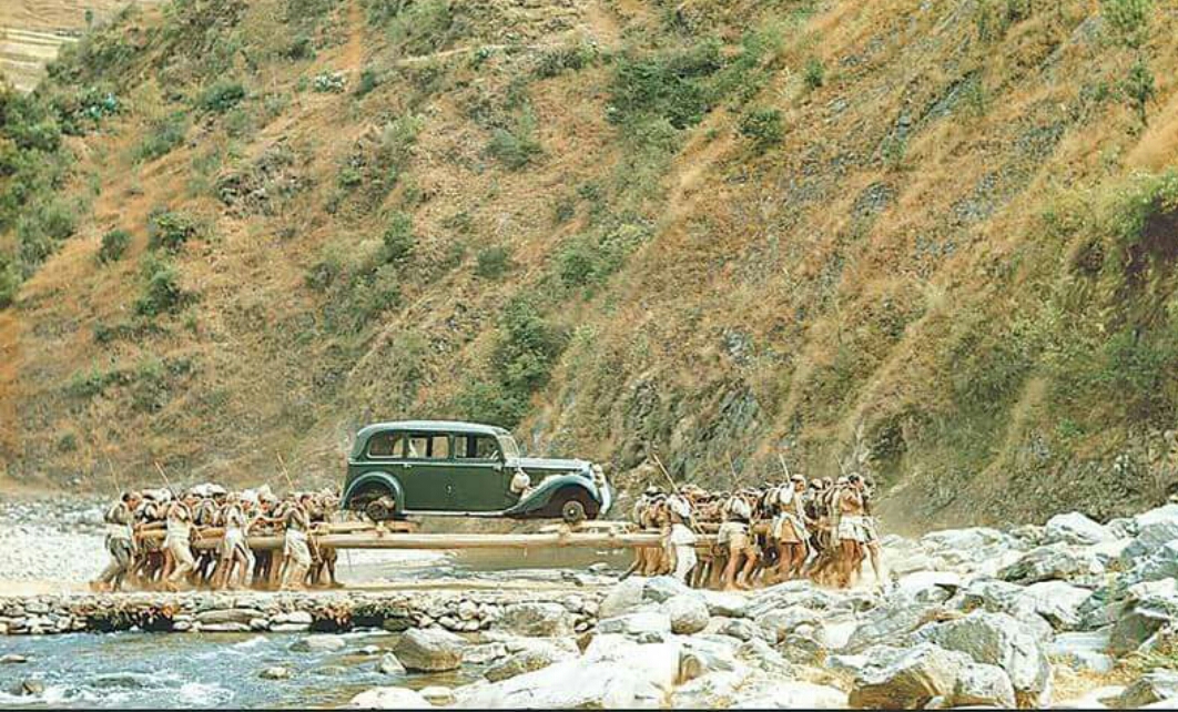 गाडी बोक्नेको कथा : कोही रुन्थे, कोही लड्थे