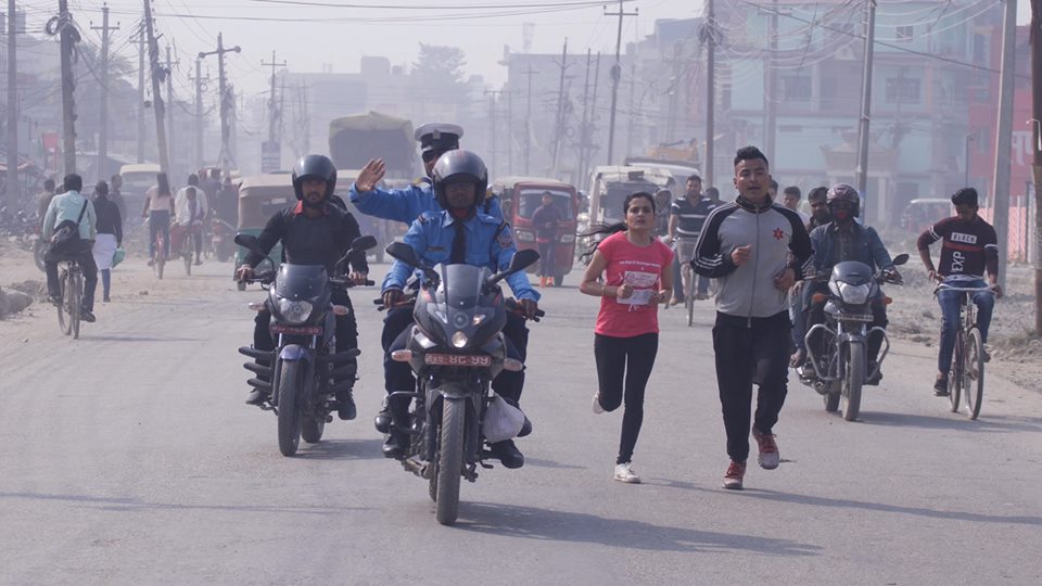 क्यान्सरको सचेतनाका लागि लियोको लेडि रोड रन सम्पन्न