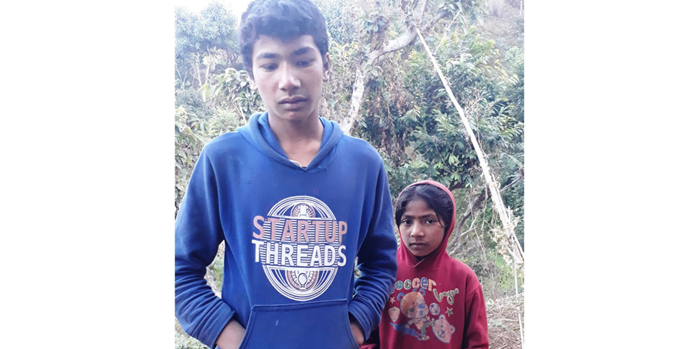 घरको झगडाले बुवा बिते आमा जेल गए, बच्चाको बिचल्ली