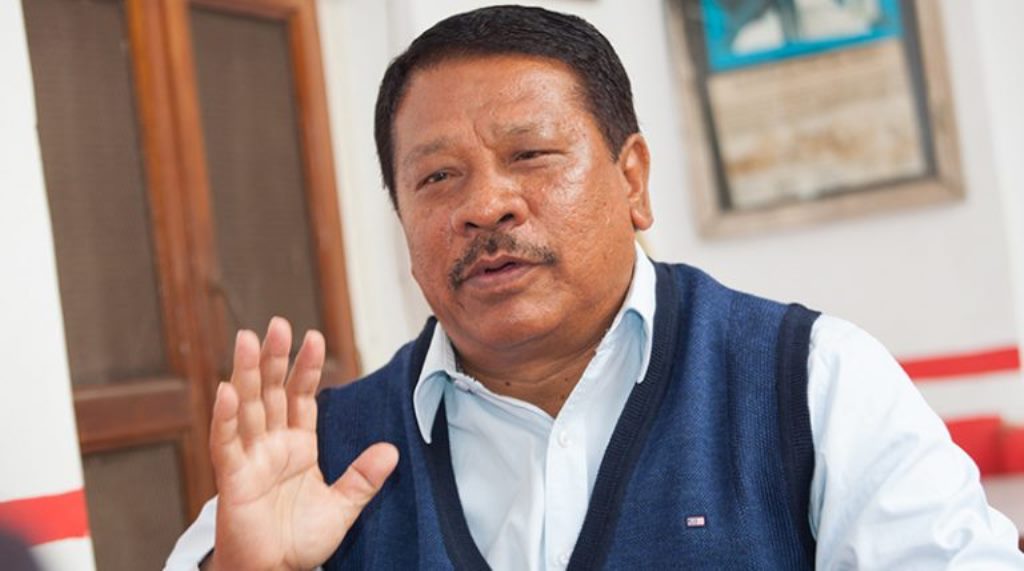 आफ्नै खर्चमा उपचार गर्नुपर्ने सरकारको निर्णय संविधान विपरितः कांग्रेस नेता