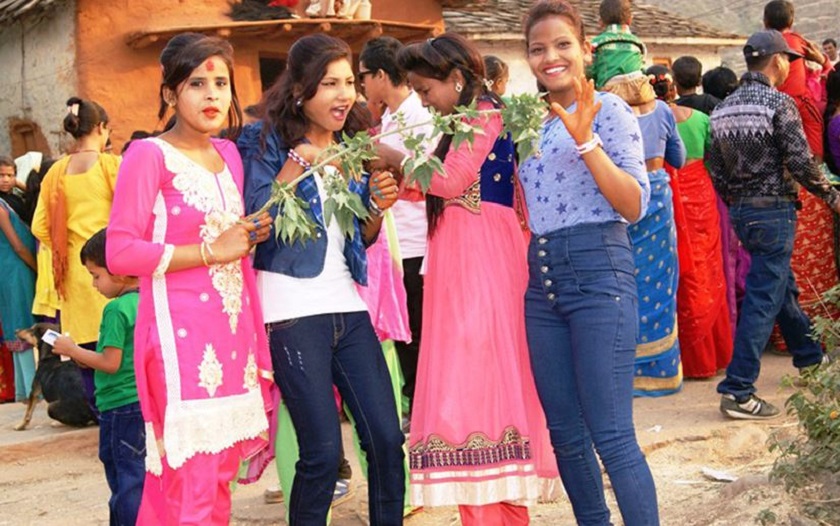 बिसु पर्व : जहाँ भिनाजु नहुने सालीले आफ्नै शरीरमा सिस्नु हान्छन्