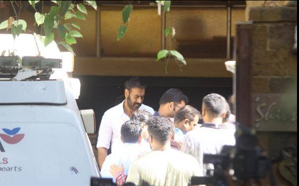 अभिनेता अजय देवगनलाई पितृशोक