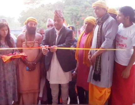 मोरङको सुन्दरहैचामा नयाँ वृन्दावन गौशाला बन्दै, राधाकृष्ण मन्दिरको उद्घाटन