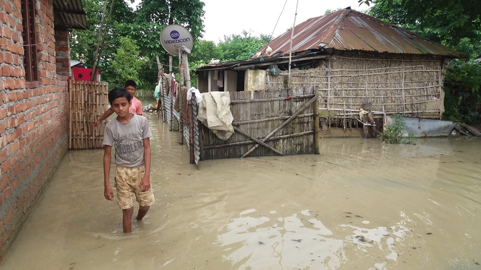 पानीको निकास नहुँदा कटहरीका गाँउ अझै जलमग्न (फोटो फिचरसहित)