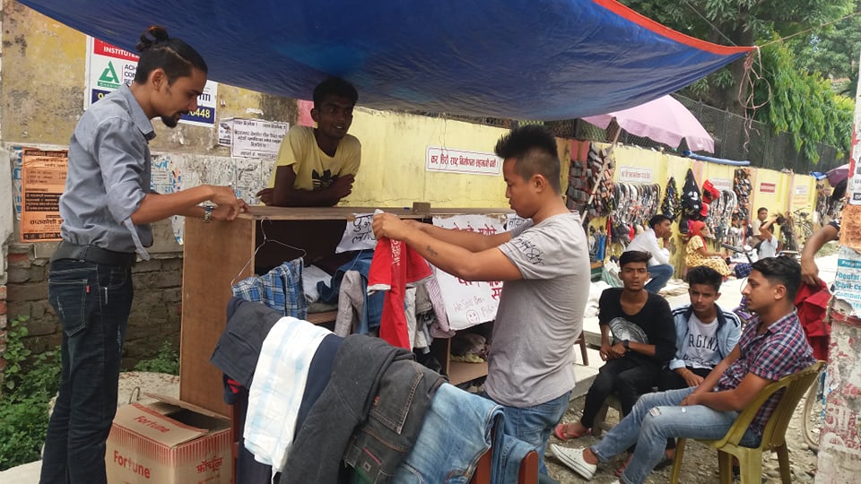 क्लोथ बैंकबाट ३ दिनमा डेढ सय विपन्न लाभान्वित