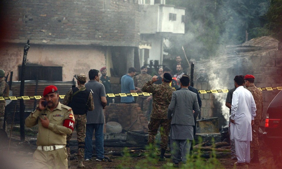 पाकिस्तानमा आवासीय क्षेत्रमा विमान दुर्घटना १७ जनाको मृत्यु