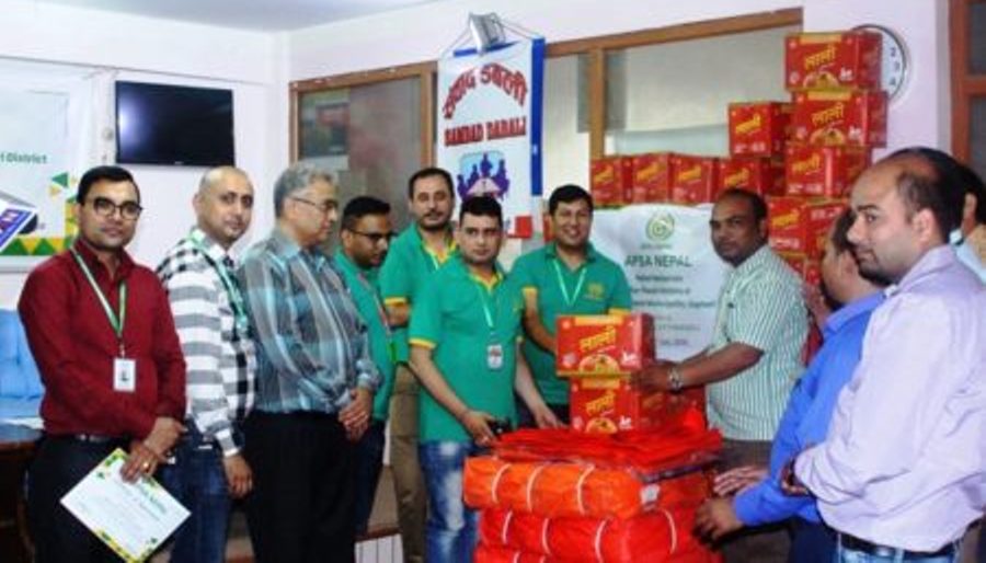 आप्सा नेपालद्वारा सप्तरीका बाढी पीडितका लागि राहत सामाग्री हस्तान्तरण