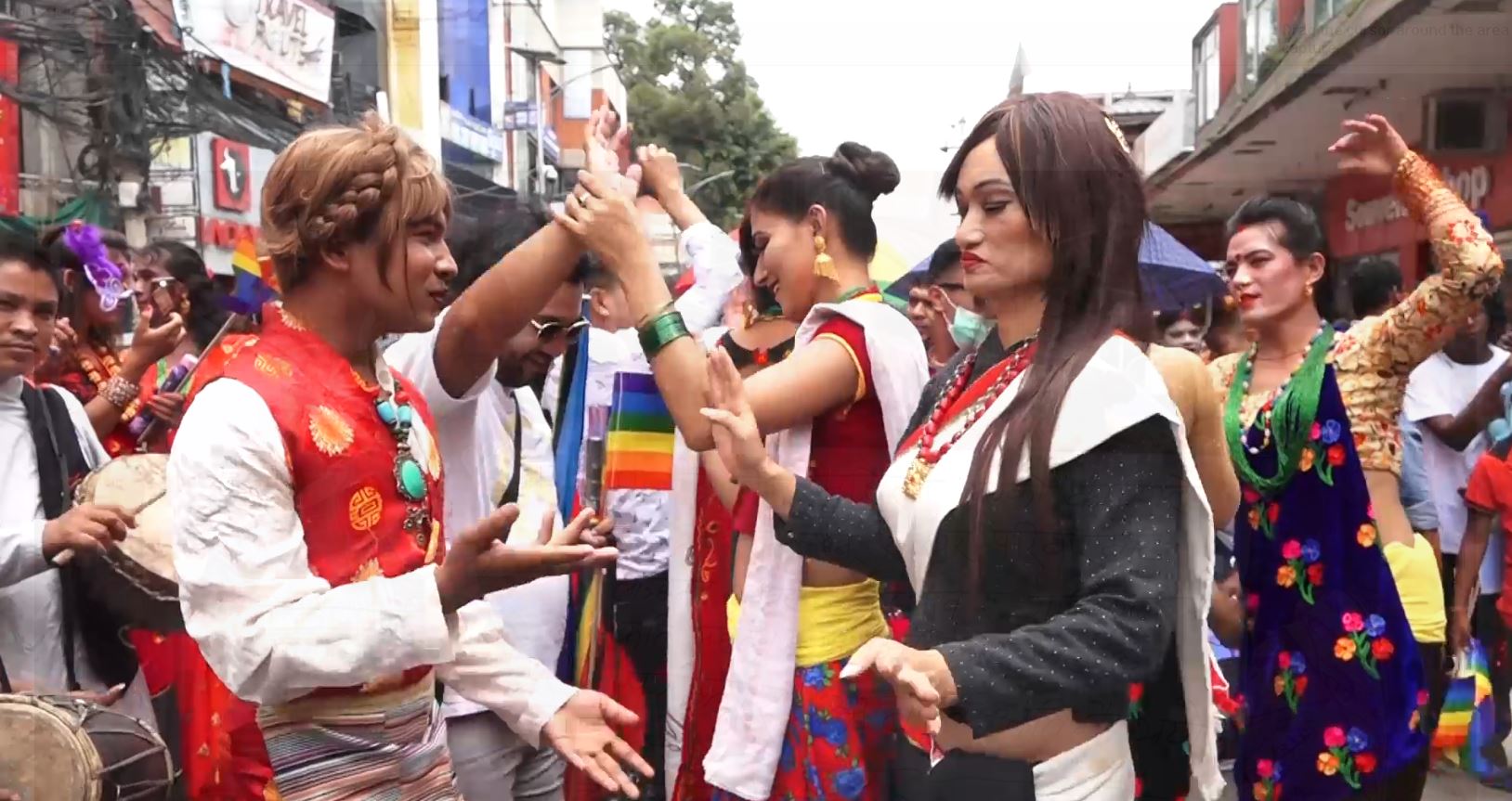 तेस्रोलिंगीहरुले यसरी मनाए गाईजात्रा