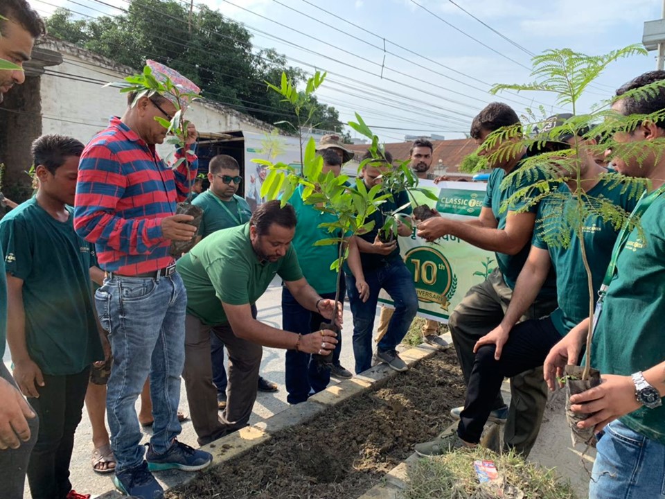 क्लासिक टेकले गर्याे विराटनगरमा बृक्षरोपण