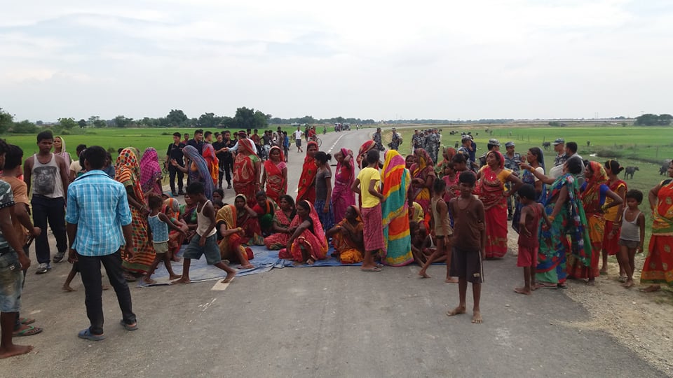 दुर्घटना गराउने चालकलाई कारवाहीको माग गर्दै विराटनगरमा प्रर्दशन