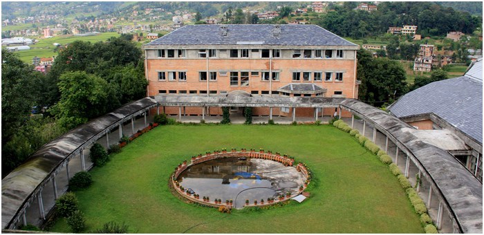 काठमाडौं विश्वविद्यालयको ताला अझै खुलेन