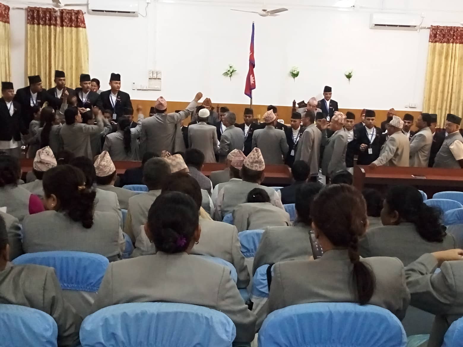 कांग्रेसको विरोधका बीच मनमोहन विश्वविद्यालय विधेयक प्रतिवेदन संसदमा पेश