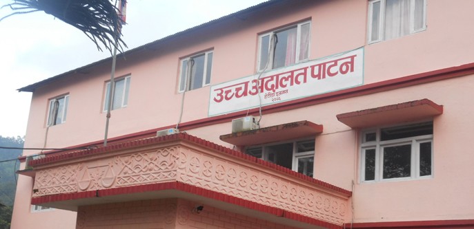 पत्रकार रवि लामिछाने पुगे उच्च अदालत