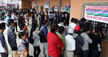 दसैंको टिकट बुकिङ खोल्न बार्गेनिङ