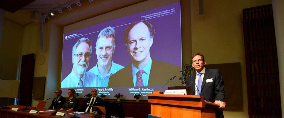 भौतिकशास्त्र तर्फको नोबेल पुरस्कार दुई अमेरिकी र एक बेलायतीलाई