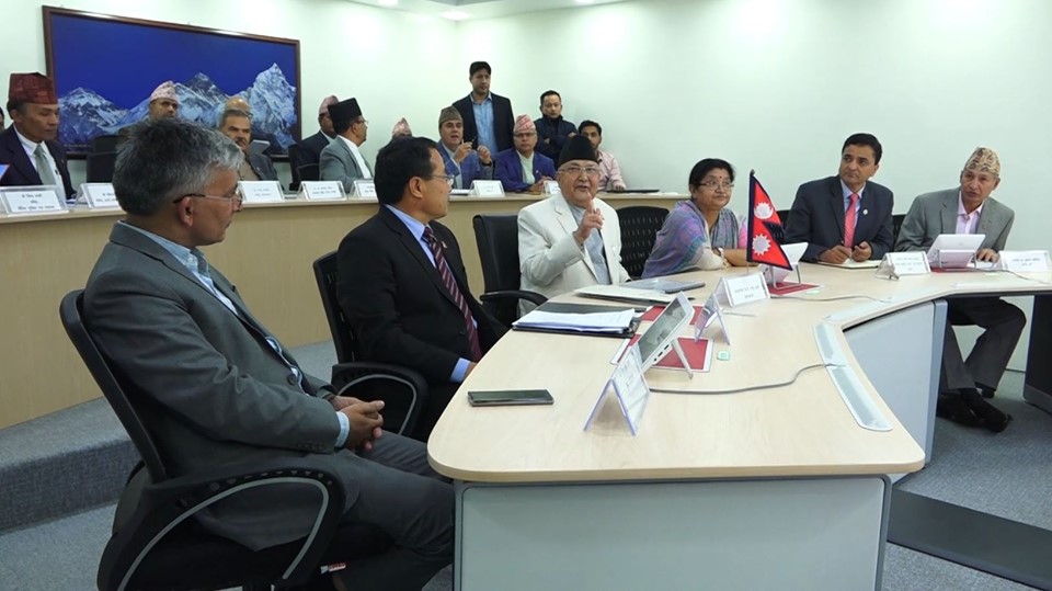 एक्शन रुमबाट प्रधानमन्त्रीले लिए आयोजनाहरुको प्रगति विवरण