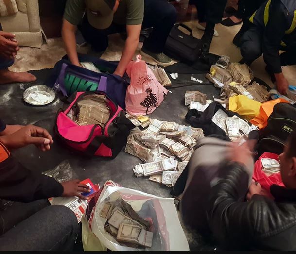 काठमाडौंबाट २ करोड ६७ लाखसहित २५ जुवाडे पक्राउ( नामावलीसहित)