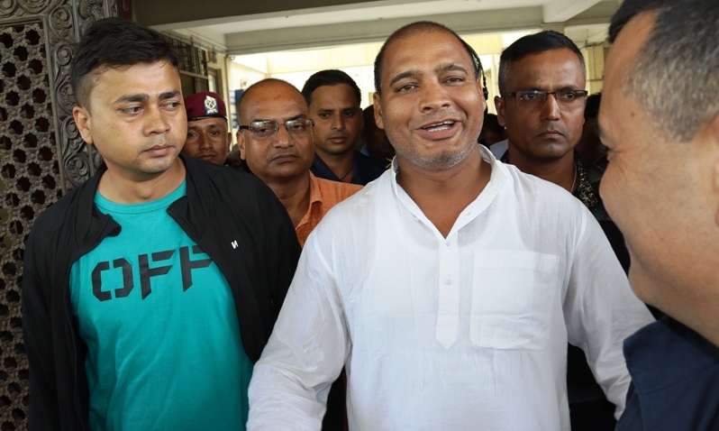 विमानस्थल तोडफोड आरोपमा पक्राउ परेका सांसद साह साधारण तारेखमा रिहा