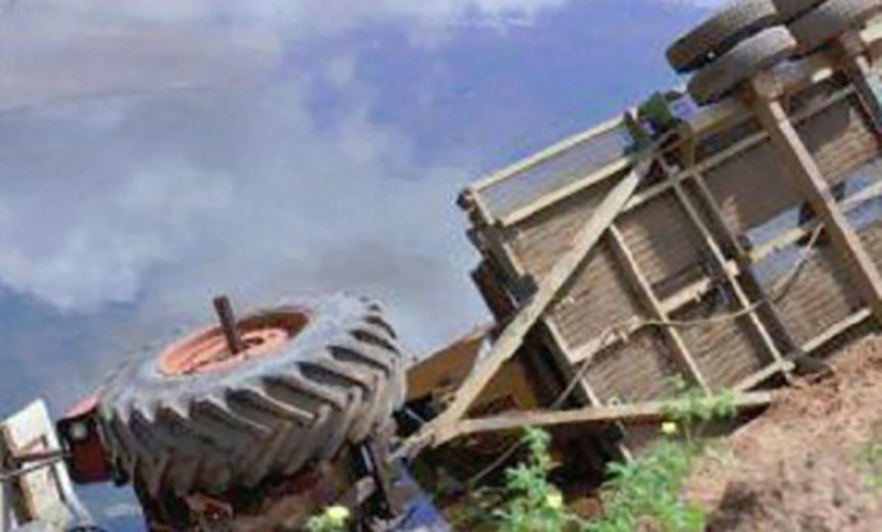 कोशी बाँधमा ट्याक्टर अनियन्त्रित हुँदा चालकको मृत्यु