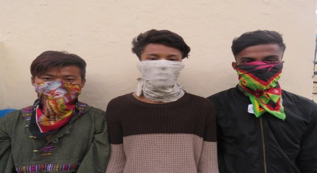 इटहरीमा खुकुरी हानेर कुकुर मार्ने तीन जना प्रहरी नियन्त्रण्मा