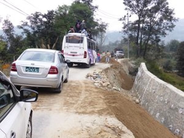 भक्तपुर–नगरकोट सडक : काम सक्नभन्दा समय थप्न हतार
