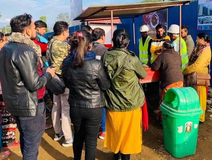 गौतमबुद्ध अन्तर्राष्ट्रिय क्रिकेट रङ्गशाला बनाउन ठेलामा मःम बिक्री