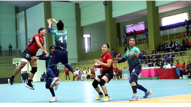 महिला ह्यान्डबल :  बंगलादेशलाई पराजित गर्दै नेपाल सेमिफाइनलमा