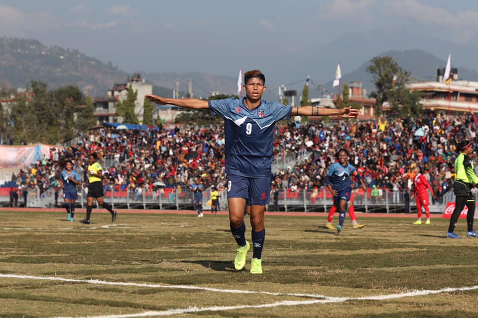 सावित्राको हृयाट्रिकसँगै नेपाल महिला फुटबलको फाइनलमा