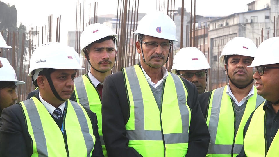 सभामुखले गरे संसद भवनको अनुगमन