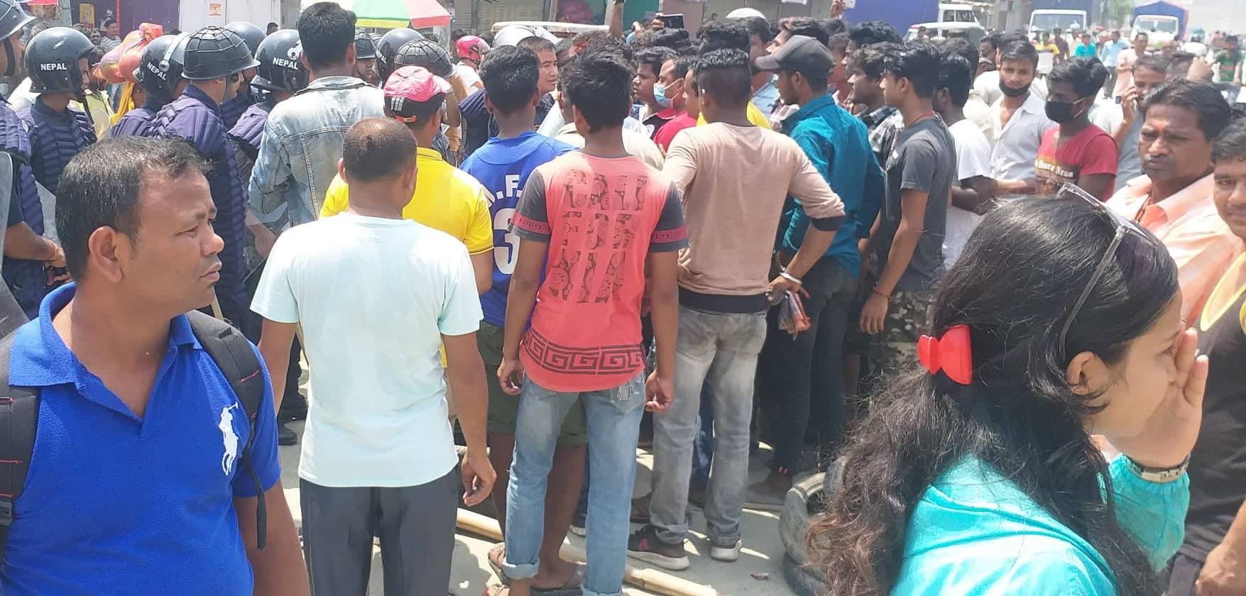 विराटनगरमा ट्रिपरले मोटरसाईकललाई ठक्कर दिँदा २ जनाको मृत्यु