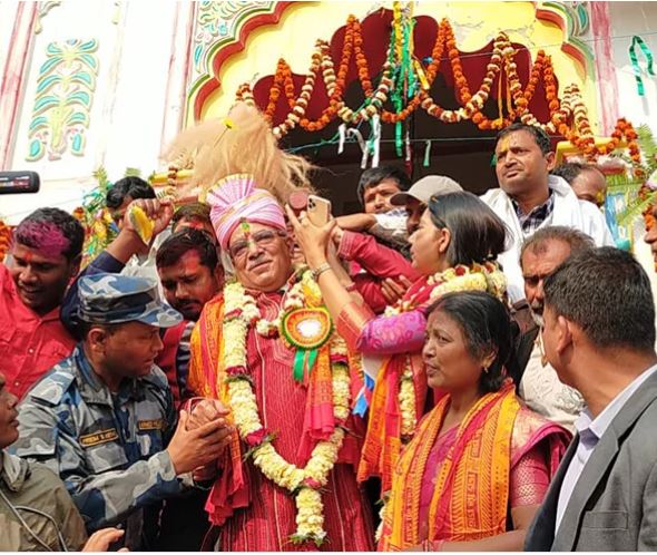 डोला उचालेर दाहालद्वारा मध्यमा परिक्रमाको शुभारम्भ