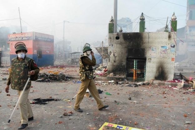 दिल्लीमा हिंसा जारी, १३ जनाको मृत्यु, १५० भन्दा बढी घाइते